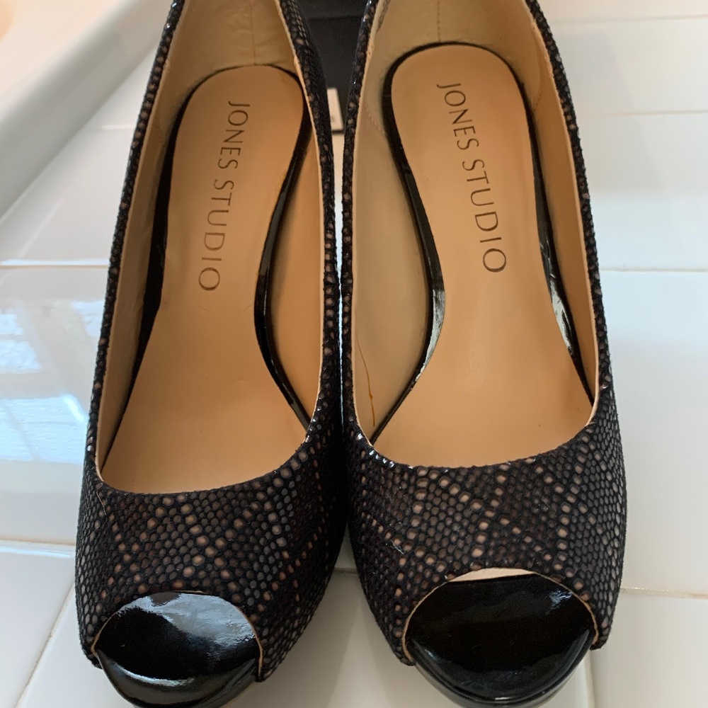 Jones Studio womens heels peep toe